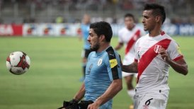 Uruguay y Perú disputan en Salvador el último cupo a semifinales de la Copa América
