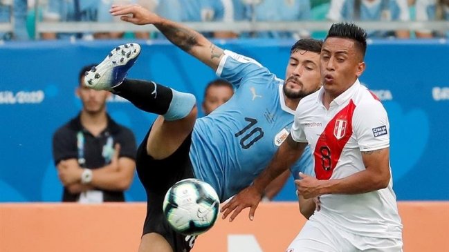 Uruguay y Perú luchan por el avance a las semifinales de la Copa América