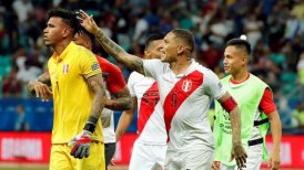 La selección peruana también llegó a Porto Alegre con miras al "Clásico del Pacífico" ante Chile