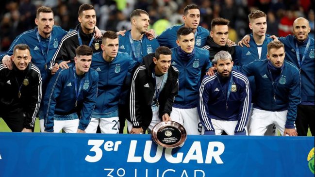 La UEFA aseguró que no ha invitado a Argentina a competir en sus torneos