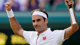 Federer superó a Nishikori y es el primer jugador en llegar a 100 triunfos en Wimbledon