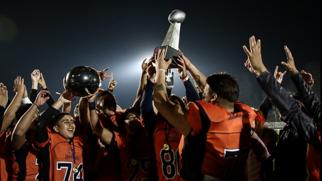 Felinos se coronó tetracampeón del Bowl Chileno Juvenil de fútbol americano