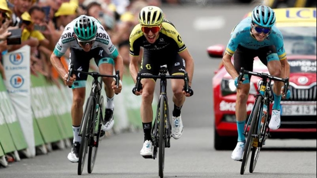 Simon Yates impuso sus términos en la primera estación del Tour en los Pirineos