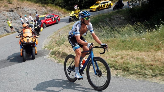El italiano Trentin ganó a las puertas de los Alpes y Alaphilippe se mantuvo al frente del Tour