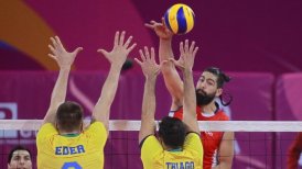 Chile ofreció una dura batalla para caer en un trabajado partido ante Brasil en voleibol