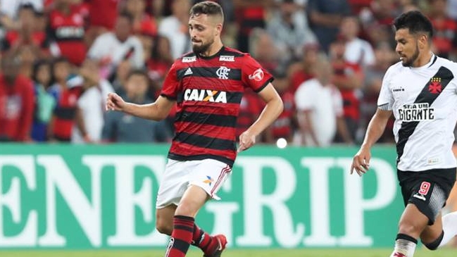 AC Milan se reforzó con el zaguero central brasileño Léo Duarte