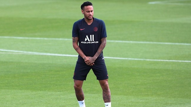 Director deportivo de PSG: Las negociaciones para la salida de Neymar han avanzado