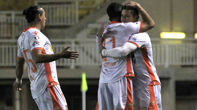 Cobreloa salvó un empate ante San Luis y quedó como líder exclusivo de Primera B