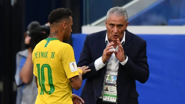 Tite aseguró que Neymar está "tranquilo" y a la espera de su salida de PSG