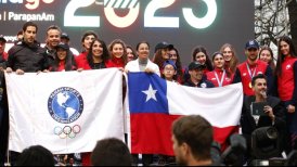 Chile presentó la bandera panamericana para Santiago 2023 ante una multitud en Plaza Italia