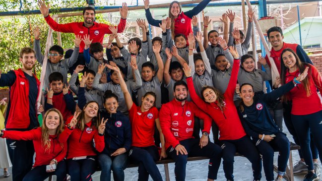 Deportistas del Team Chile lanzan campaña de hábitos alimenticios "Héroes del cambio"