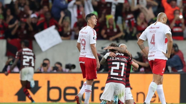 Flamengo doblegó a Inter de Porto Alegre y se acercó a semifinales en la Copa Libertadores