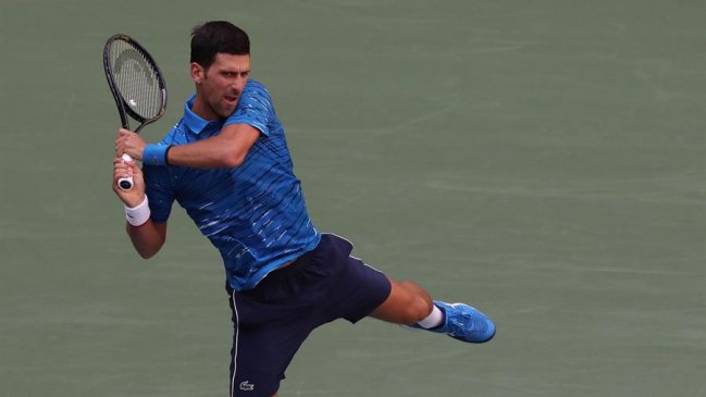 Novak Djokovic avanzó con autoridad a la segunda ronda del US Open