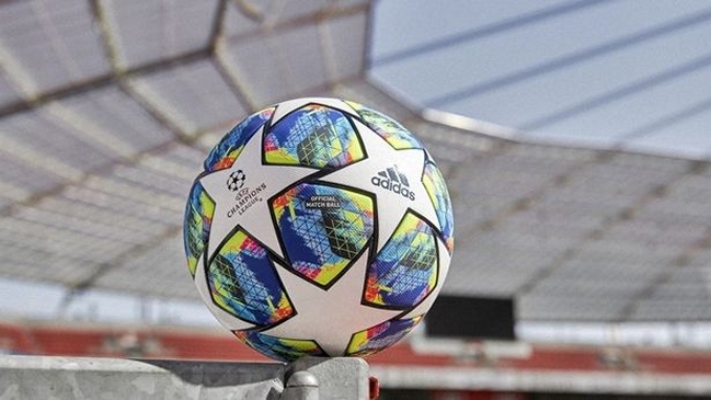 La fase grupal de la Champions League parte con nuevo balón