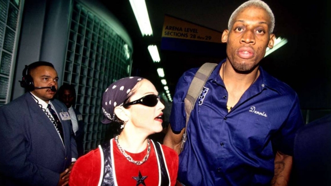 Dennis Rodman aseguró que Madonna le ofreció 20 millones de dólares por dejarla embarazada