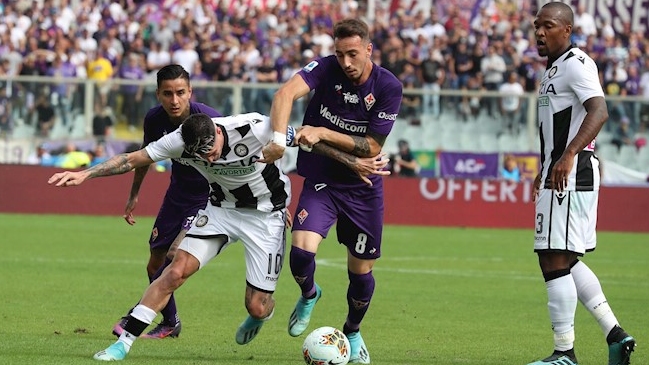 Erick Pulgar fue protagonista en victoria de Fiorentina sobre Udinese de Francisco Sierralta