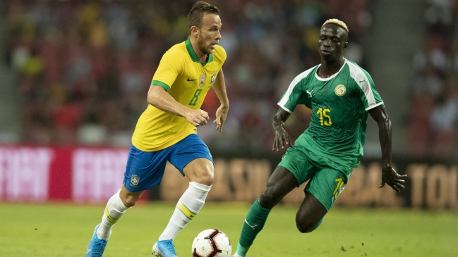 Brasil igualó en reñido duelo con Senegal en el arranque de su gira por Asia