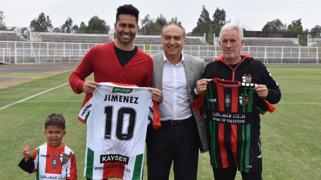 Ivo Basay renovó con Palestino por una temporada