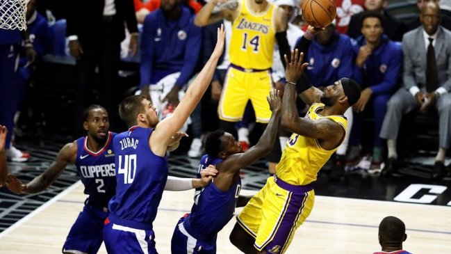 Los Clippers se quedaron con el derby de Los Angeles ante los Lakers