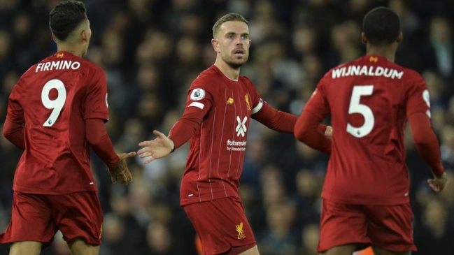 Liverpool se impuso en un vibrante duelo a Tottenham y mantuvo su hegemonía en la Premier