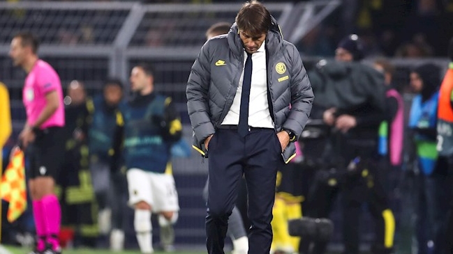 Antonio Conte criticó a la dirigencia de Inter tras derrota con Borussia Dortmund