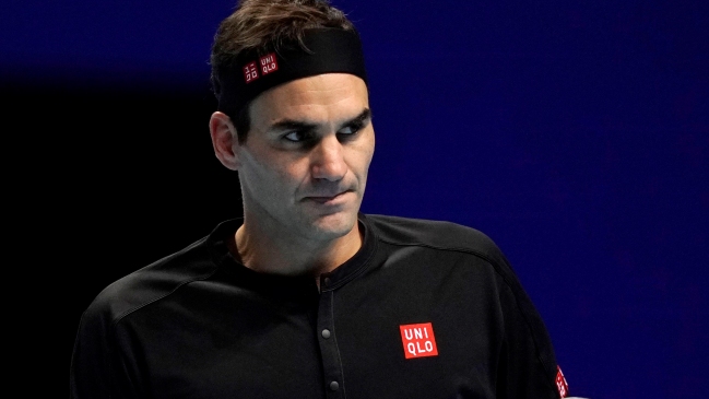 Federer aspira a las semifinales en Londres tras superar a Berrettini