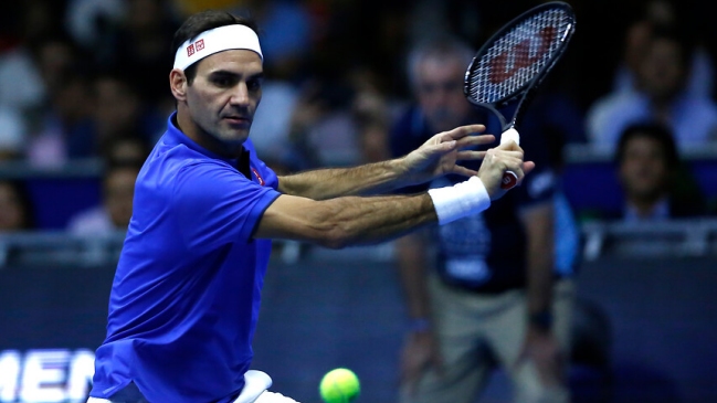 Roger Federer logró una trabajada victoria sobre Alexander Zverev en su primera visita a Chile