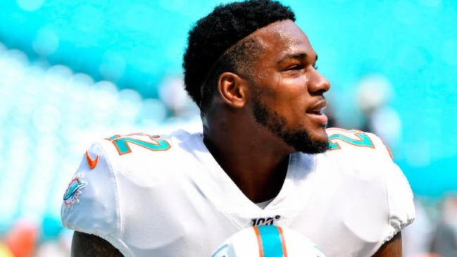 Jugador de Miami Dolphins fue despedido por agresión a su mujer embarazada