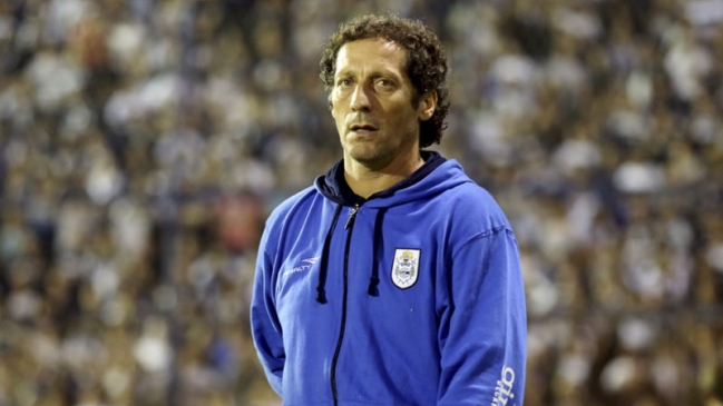 Técnico argentino pidió a sus jugadores "que no hagan el amor" en decisivo momento del campeonato