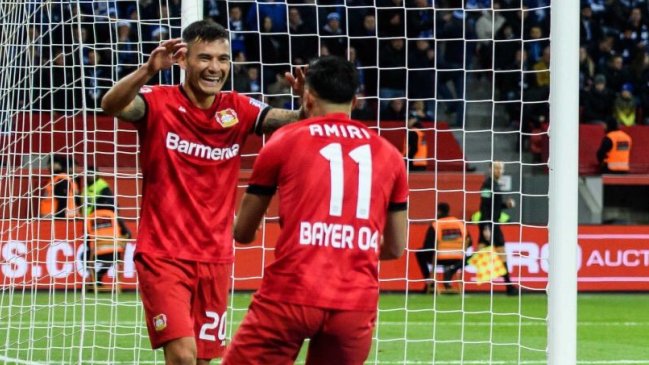 Charles Aránguiz entregó una asistencia en victoria de Leverkusen sobre Schalke 04