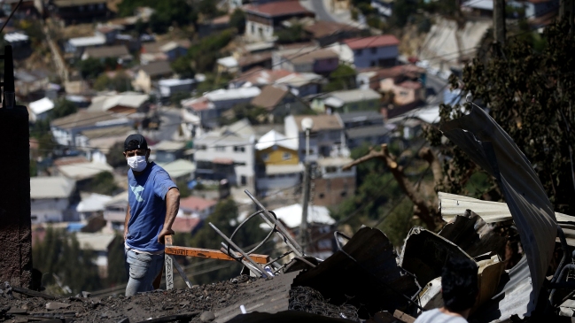 CSyD Colo Colo inició campaña para ayudar a los damnificados por los incendios en Valparaíso
