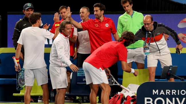 España mantuvo su pleno de victorias con el dobles ante Uruguay y avanzó en la ATP Cup