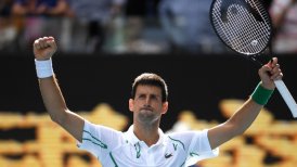 Djokovic le pasó por encima a Nishioka y alcanzó los octavos de final en Australia