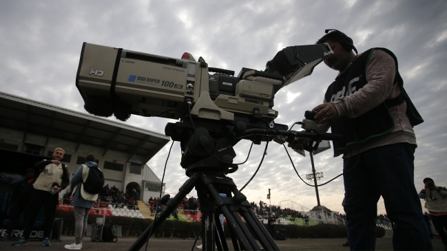 El fútbol chileno volverá este fin de semana a la televisión abierta