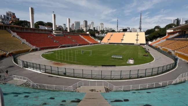 Coronavirus: Comenzaron los trabajos para levantar un hospital de campaña en el Estadio Pacaembú de Sao Paulo