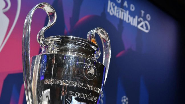 La UEFA planea reanudar Champions y Europa League a puertas cerradas