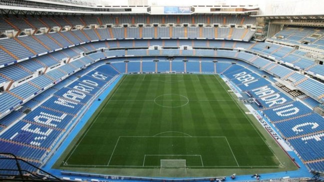 Real Madrid estudia no jugar en el "Bernabéu" si el fútbol vuelve a puertas cerradas en España