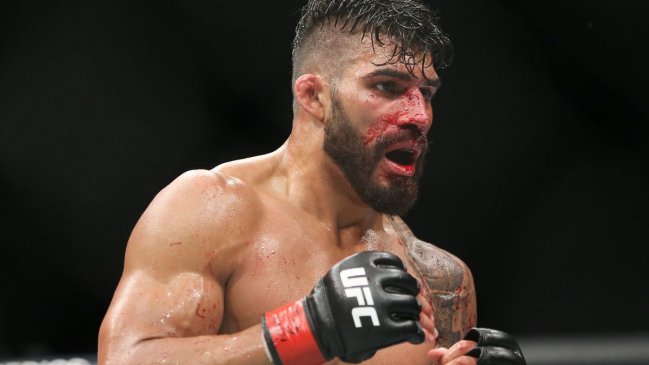 Peleador de la UFC ocultó que se contagió de coronavirus y fingió estar lesionado