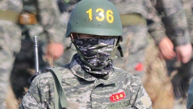 Son Heung-Min fue captado mientras realiza el servicio militar