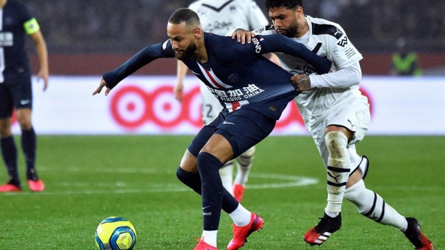 El diario deportivo L'Equipe calificó de "idiota" al fútbol francés por finalizar la liga