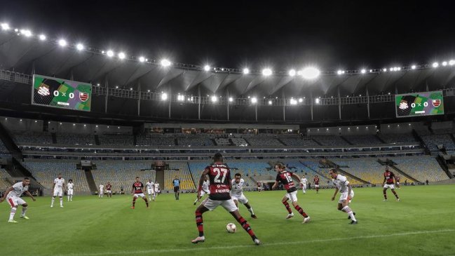 Pese al alto número de contagiados y muertes, el fútbol volvió en Brasil con triunfo de Flamengo en el Maracaná