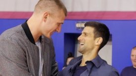 Coincidió con Djokovic en Belgrado: Estrella de Denver Nuggets anunció positivo por Covid-19