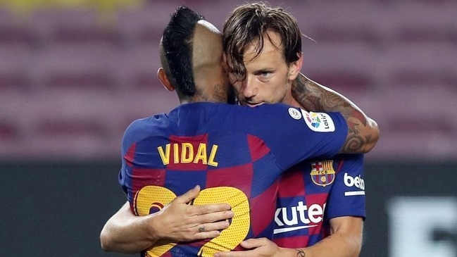 Sport: Barcelona considera que es el momento ideal para los traspasos de Vidal y Rakitic