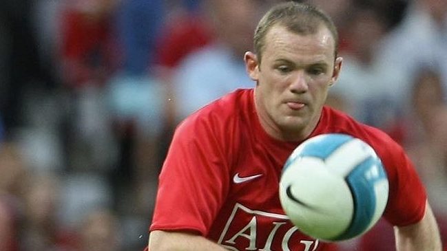 Rooney dijo que tácticas de Ferguson para finales con Barcelona fueron "suicidas"