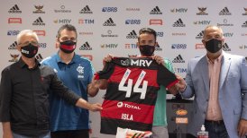 Mauricio Isla: Espero jugar dos o tres años en Flamengo antes de ir al equipo que quiero en Chile