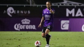 Jorge Valdivia volvió tras superar el Covid-19 y tuvo minutos en caída de Mazatlán ante América