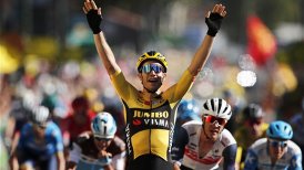 El belga Van Aert se impuso en una "etapa de locura" del Tour de Francia
