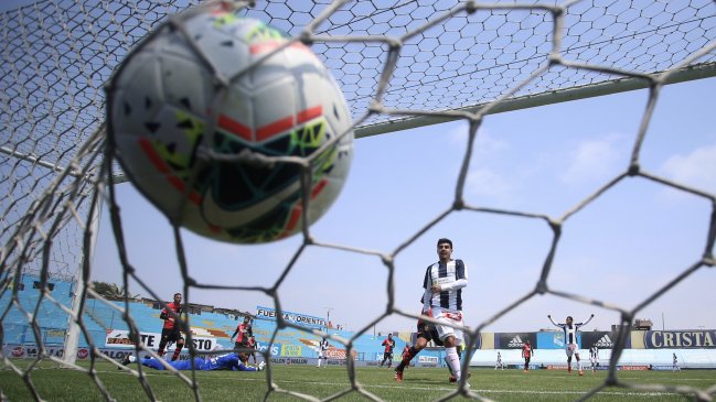 Patricio Rubio fue protagonista con gol en empate de Alianza Lima de Mario Salas