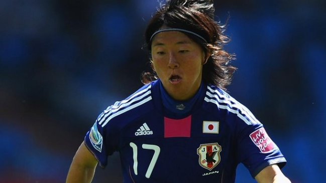 La japonesa Yuki Nagasato jugará en un equipo de fútbol masculino
