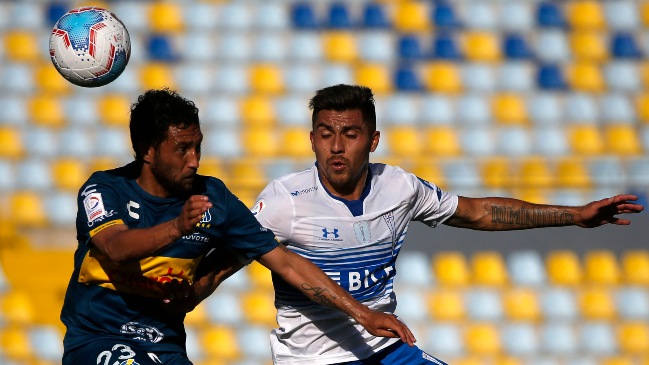 Universidad Católica salvó un empate en su visita a Everton